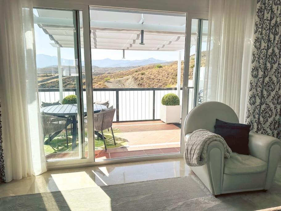 Oceanview Luxury Penthouse Daire Estepona Dış mekan fotoğraf