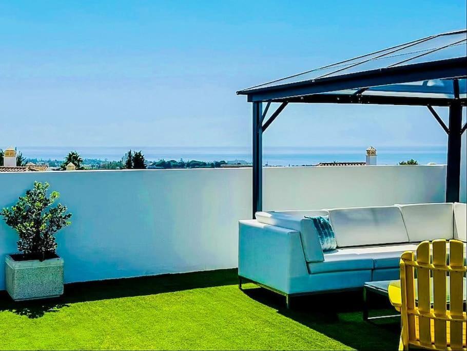 Oceanview Luxury Penthouse Daire Estepona Dış mekan fotoğraf